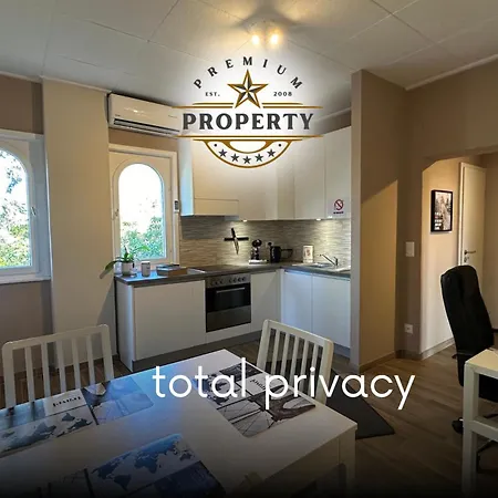 The Loft With Private Parking, Bbq Area, Near I Dei Leoni דירה *